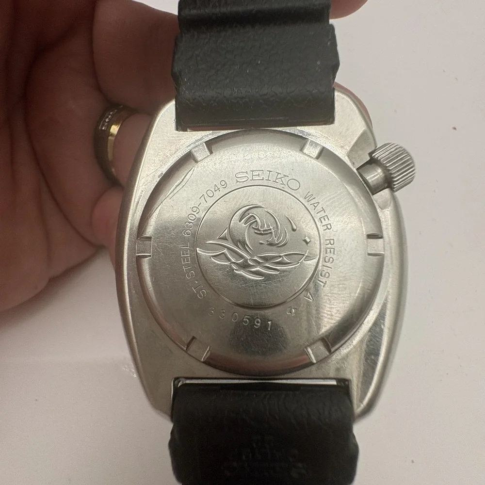 Vintage Seiko 6309-7049 Watch Mens Automatic Diver Black Dial 150m Rubber Strap